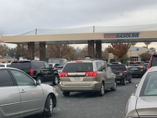 How much is Costco gas price in Bakersfield